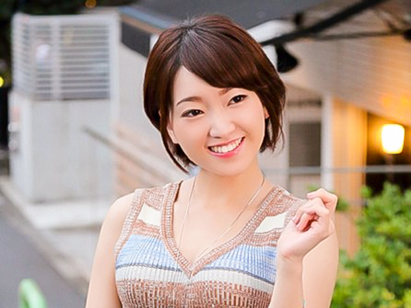 【素人ナンパ】「入ってくる♡」太いバイブ挿入されて感じちゃう変態奥さん！膣奥鬼ピストンで他人ザーメン大量種付けプレス！